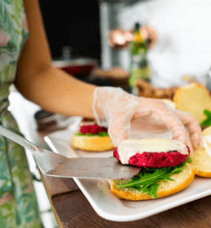 preparando hamburguesa vegana-p